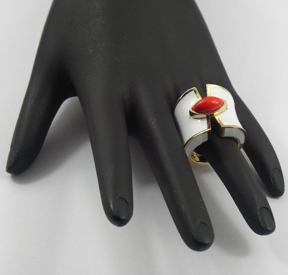 Enamel Coral Gold Tapered Design Ring 3