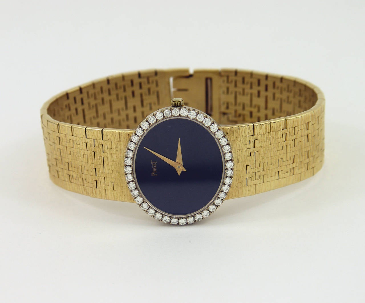 Piaget Lady's Yellow Gold Diamond Oval Shaped Onyx Dial Bracelet Wristwatch In Excellent Condition In Palm Beach, FL