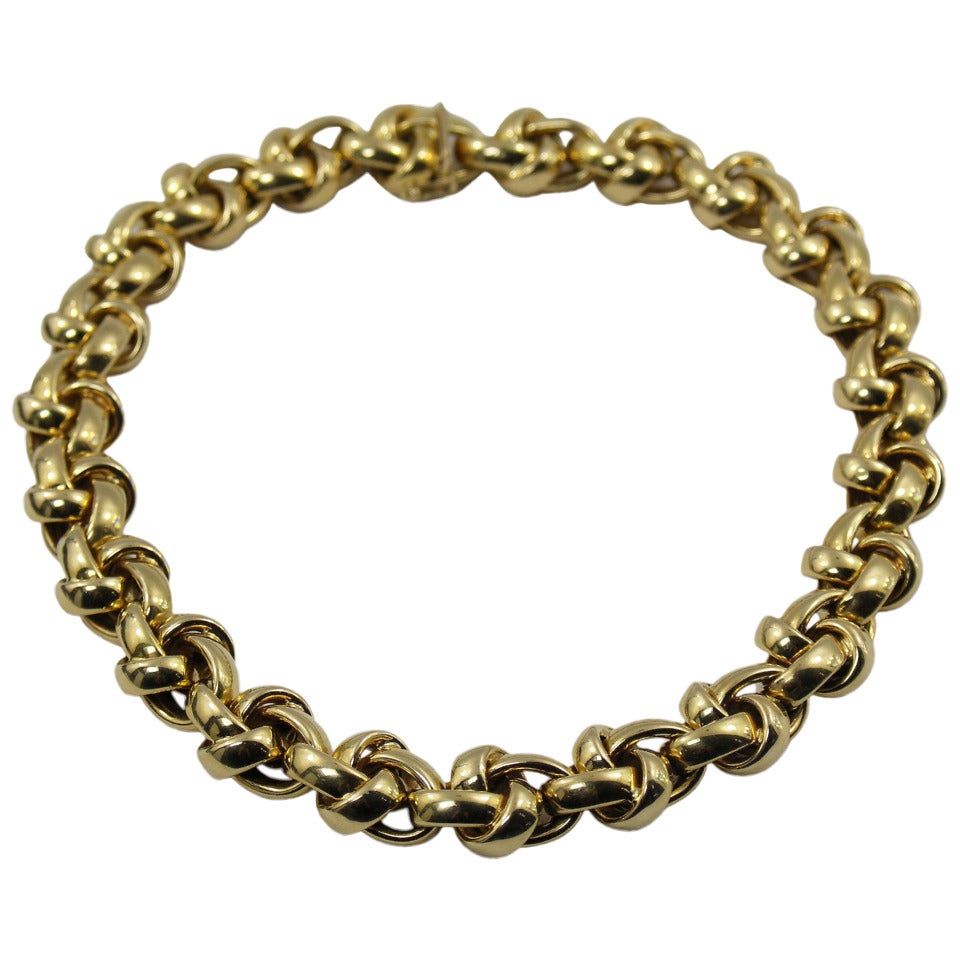 Gold Knot Link Necklace For Sale at 1stDibs