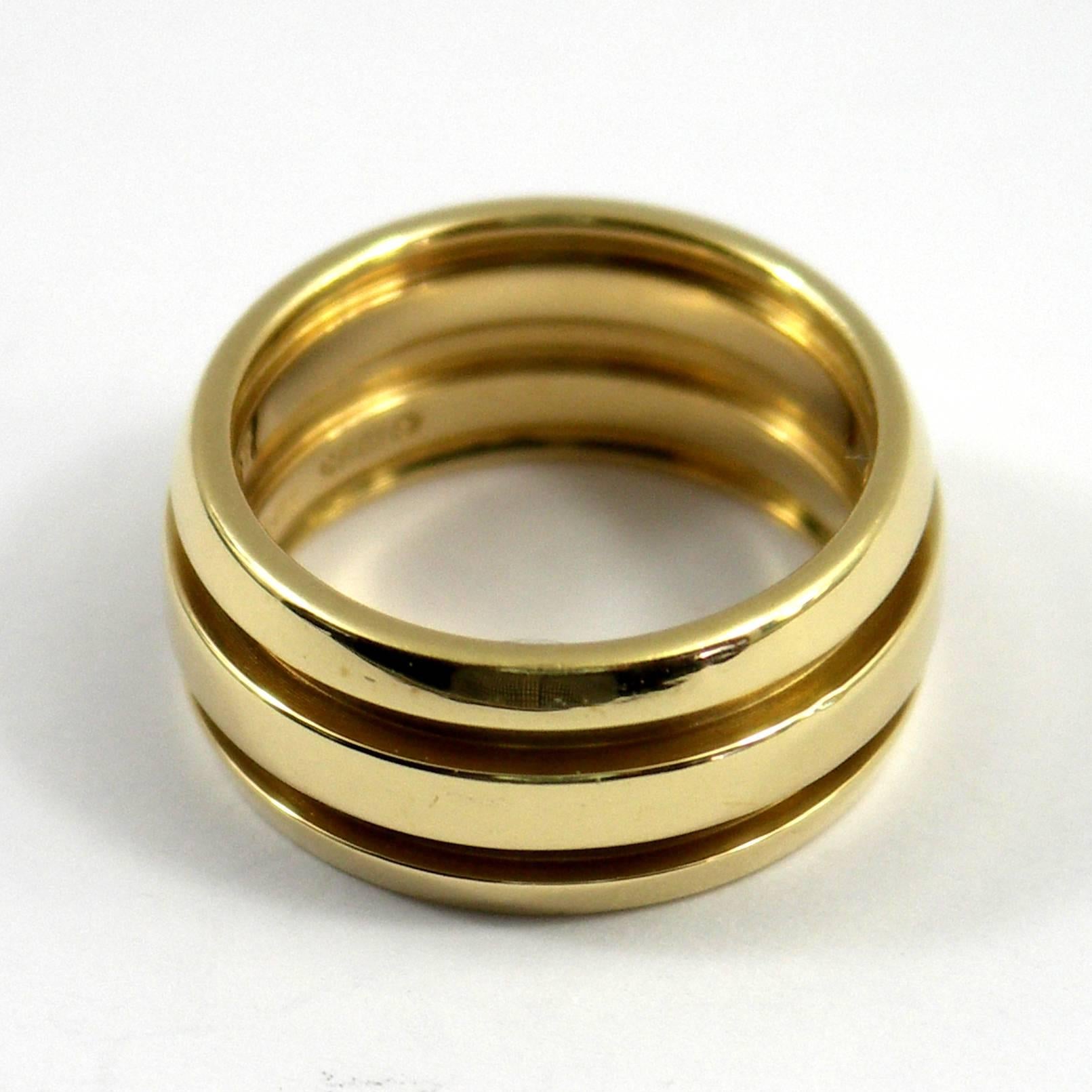 Tiffany & Co. Satin and High Polished Gold Band Ring In Excellent Condition In Palm Beach, FL