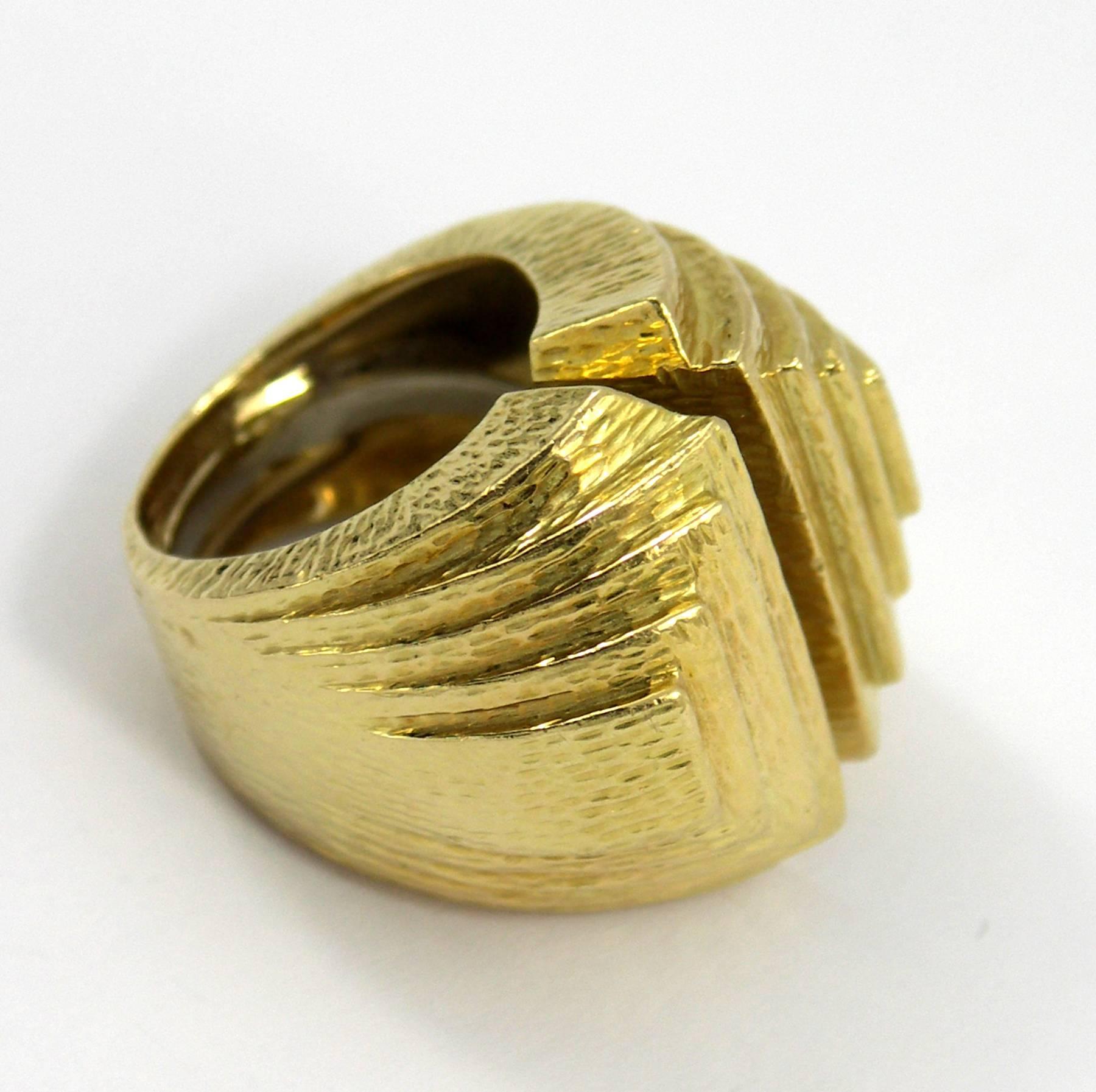 David Webb Split Front Terraced Ring In Excellent Condition In Palm Beach, FL