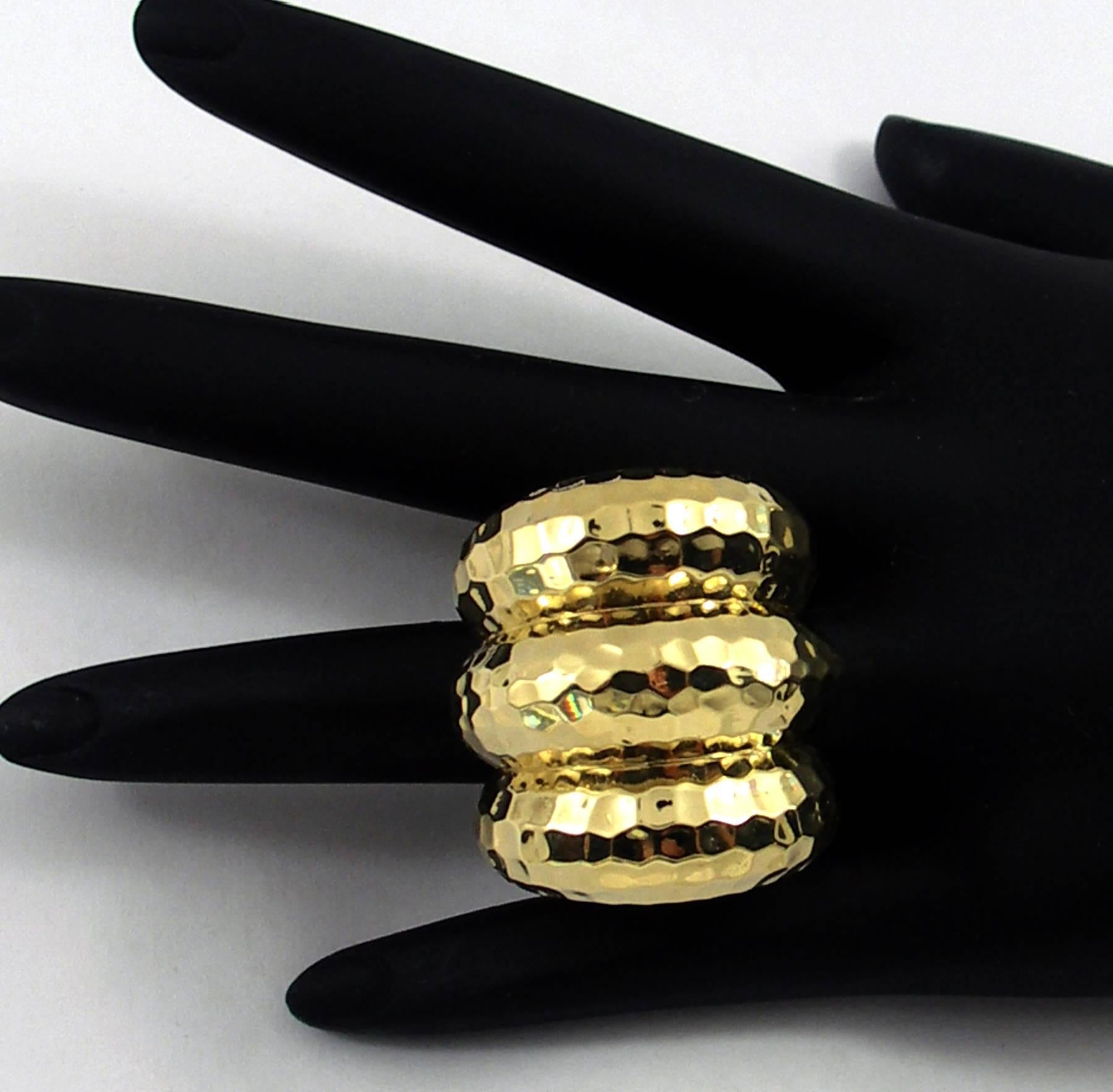 Powerful Hammered Gold Ring In New Condition In Palm Beach, FL