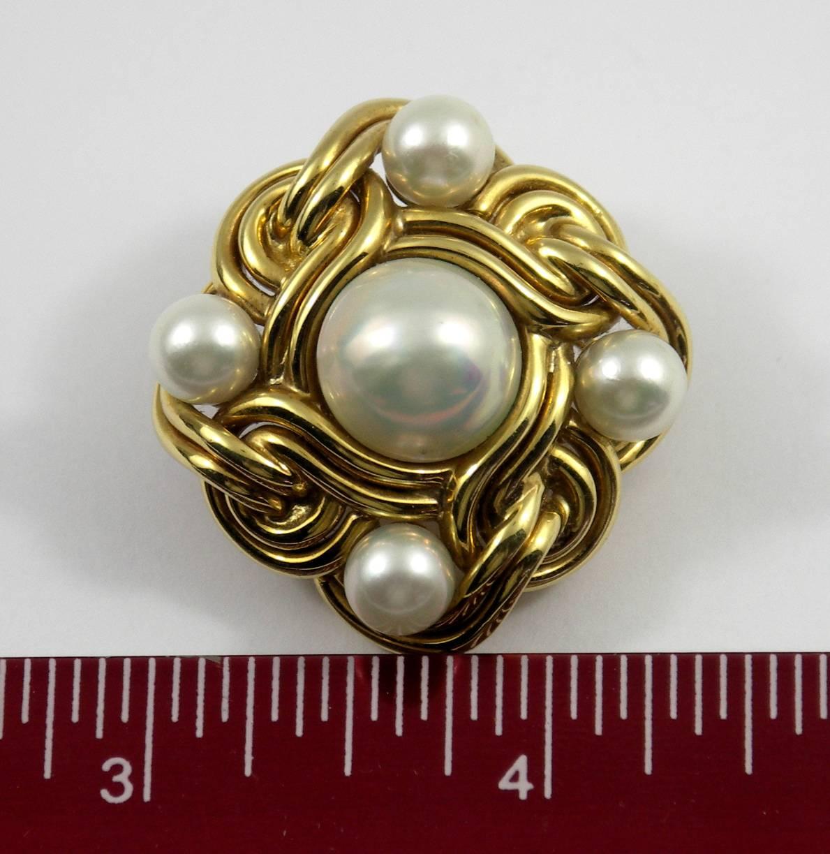 Woven Pearl Gold Button Earrings  In Excellent Condition In Palm Beach, FL