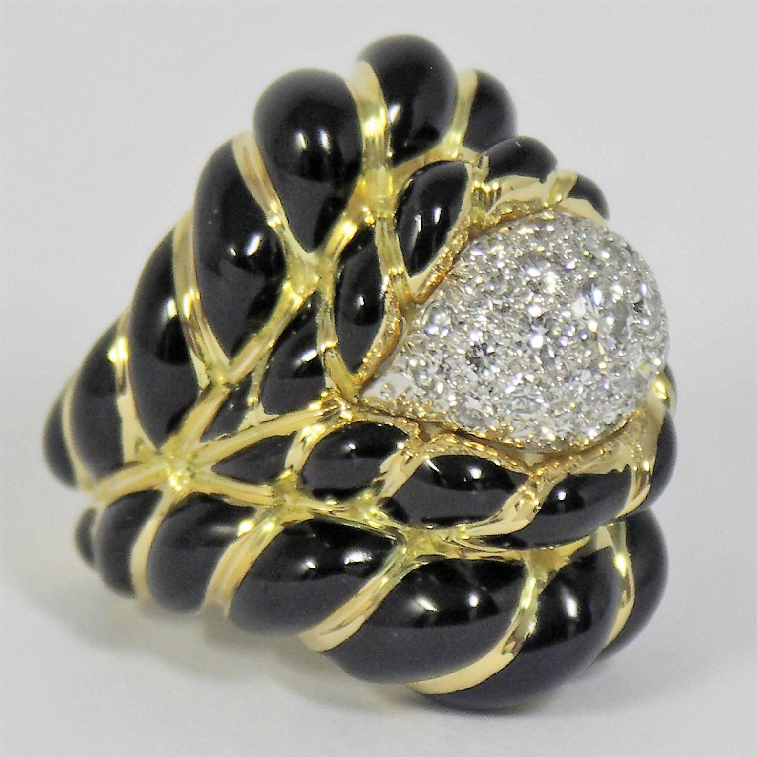 David Webb Gold, Black Enamel and Diamond Ring In Excellent Condition In Palm Beach, FL