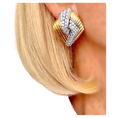 Dramatic 1970s 18K Yellow Gold Earrings with 4.5ct of G/VS2 Diamonds