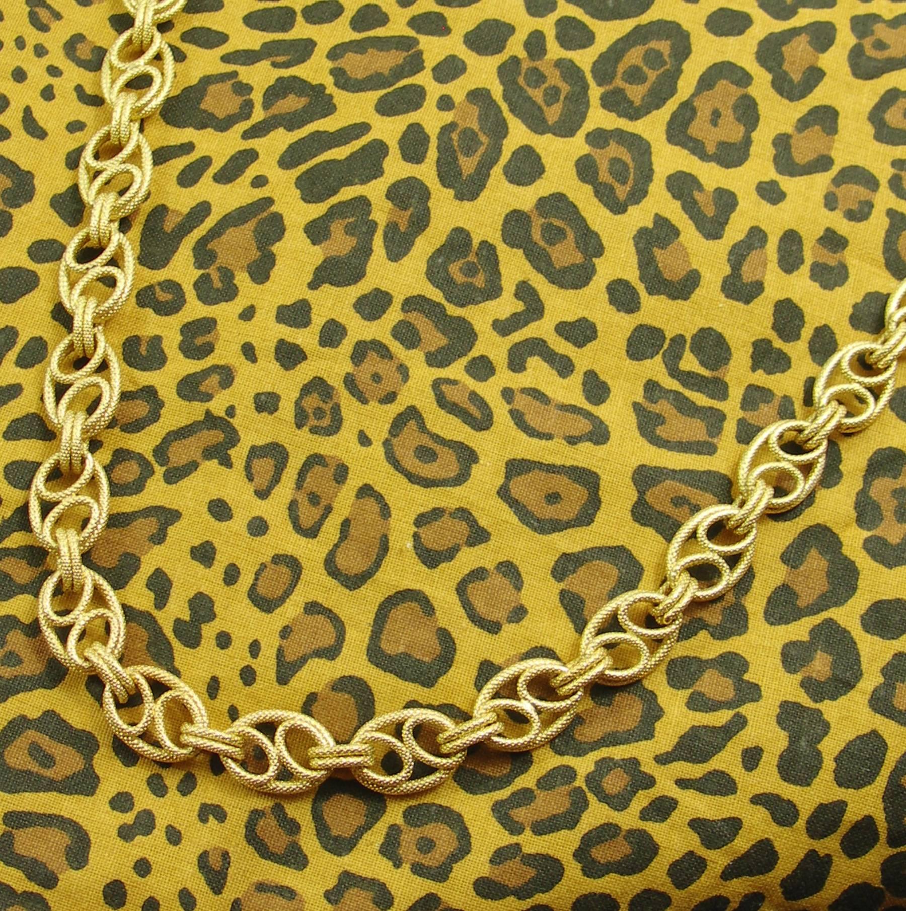 Stippled Yellow Gold Link Necklace 1