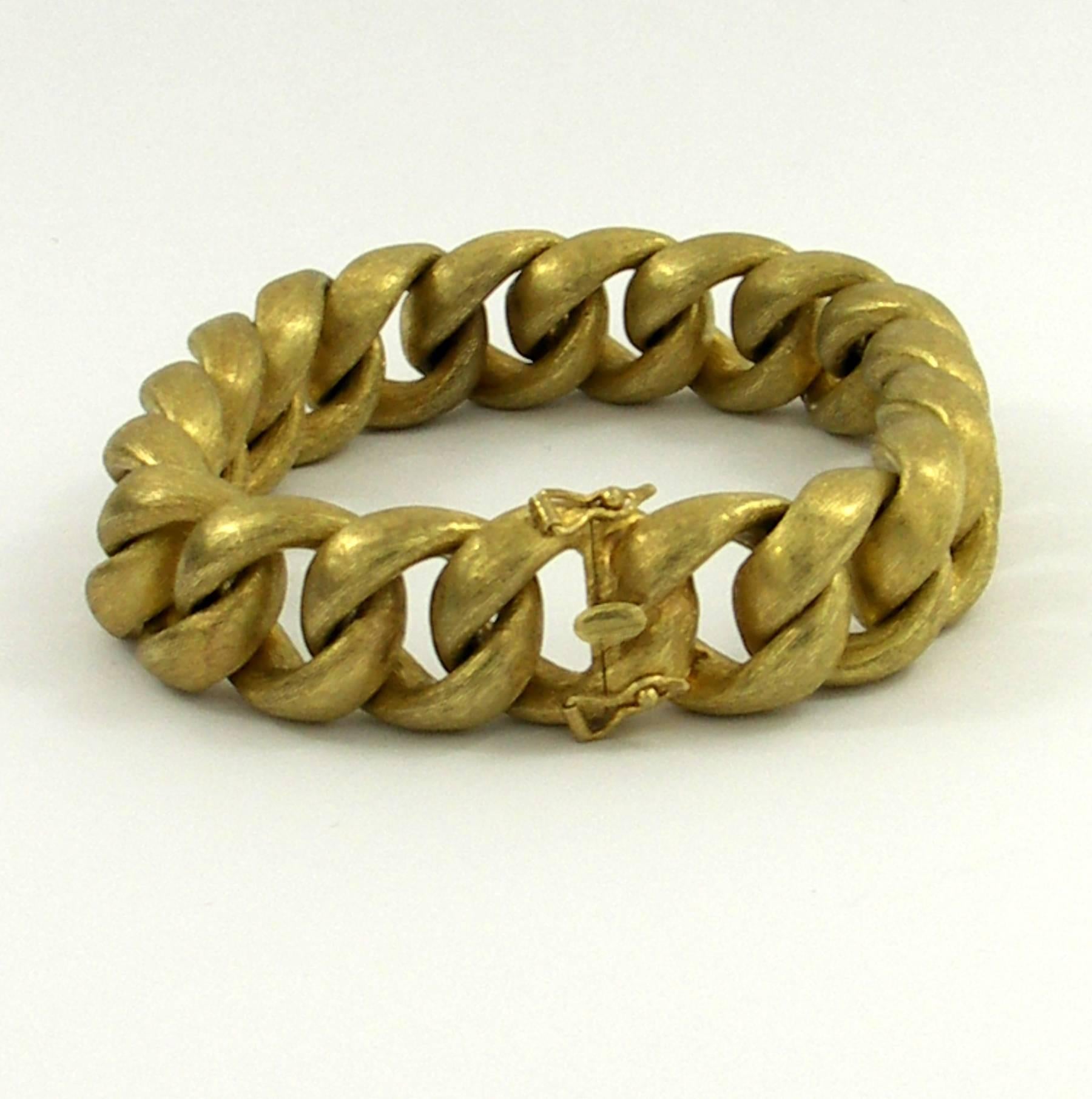 Florentine Finished Gold Curb Link Bracelet 3