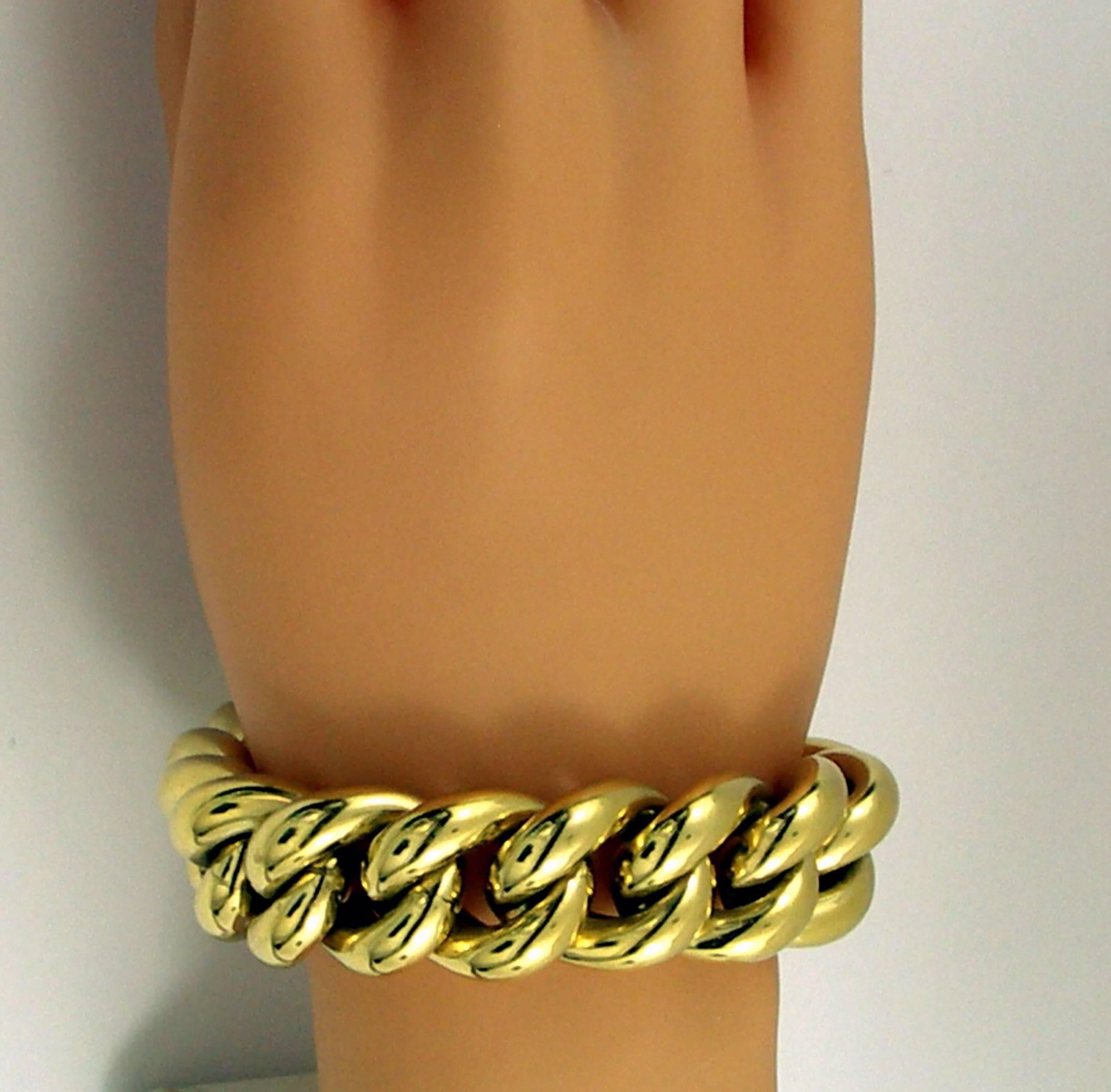 Women's Puffed Gold Curb Link Bracelet