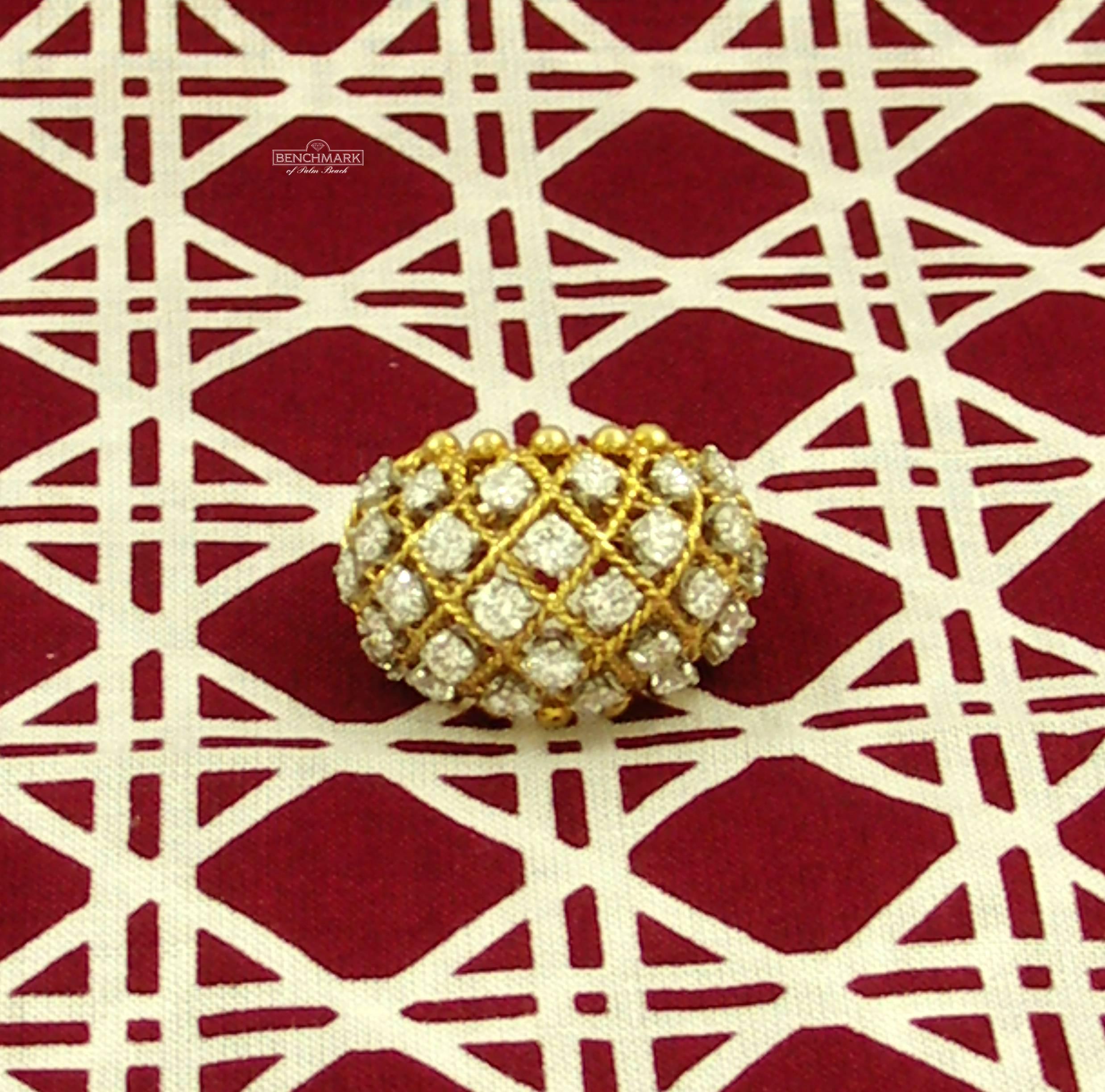 Van Cleef & Arpels Lattice Diamond Gold Ring 2