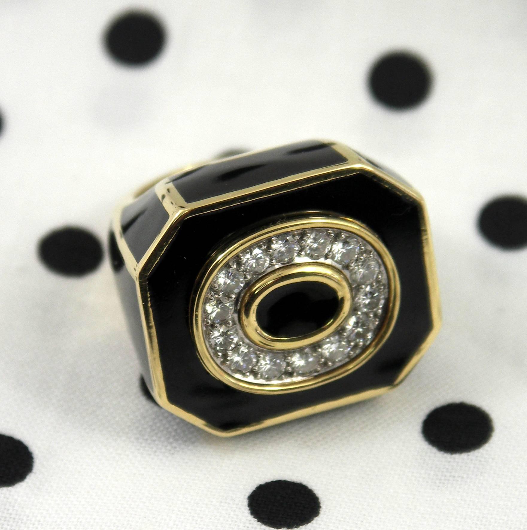 David Webb Black Enamel Diamond Gold Ring In Excellent Condition In Palm Beach, FL