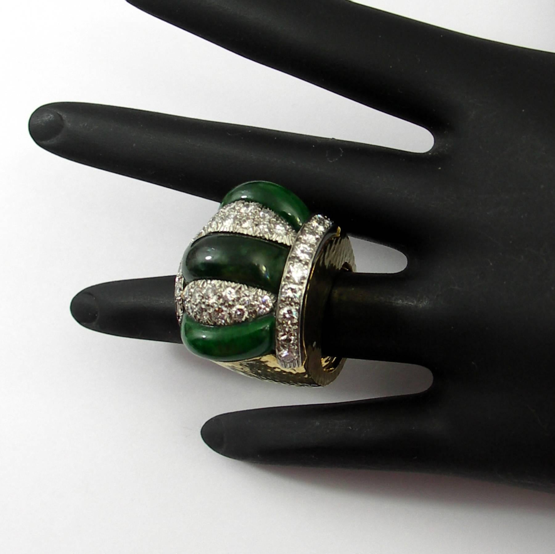 David Webb Jade and Diamond Ring In Excellent Condition In Palm Beach, FL