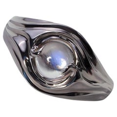 Moonstone Gold Ring Clear Round Cabochon Gem Fantasy Band Shape Unisex
