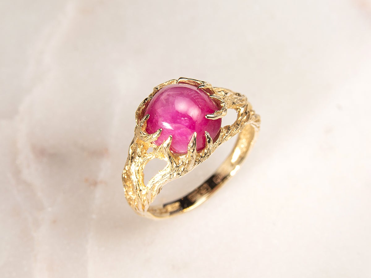 14K yellow gold ring with natural Star Ruby
gemstone origin - Thailand
stone measurements - 0.28 x 0.35 x 0.39 in / 7 x 9 x 10 mm
ruby weight - 6.83 carats
ring size - 7.25 US
ring weight - 4.98 grams

Roots collection


We ship our jewelry