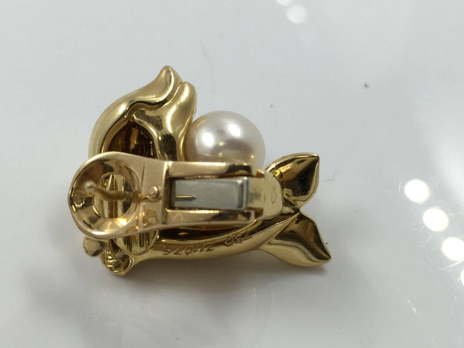 Cartier Pearl Gold Dolphin Earrings In Excellent Condition In Miami, FL