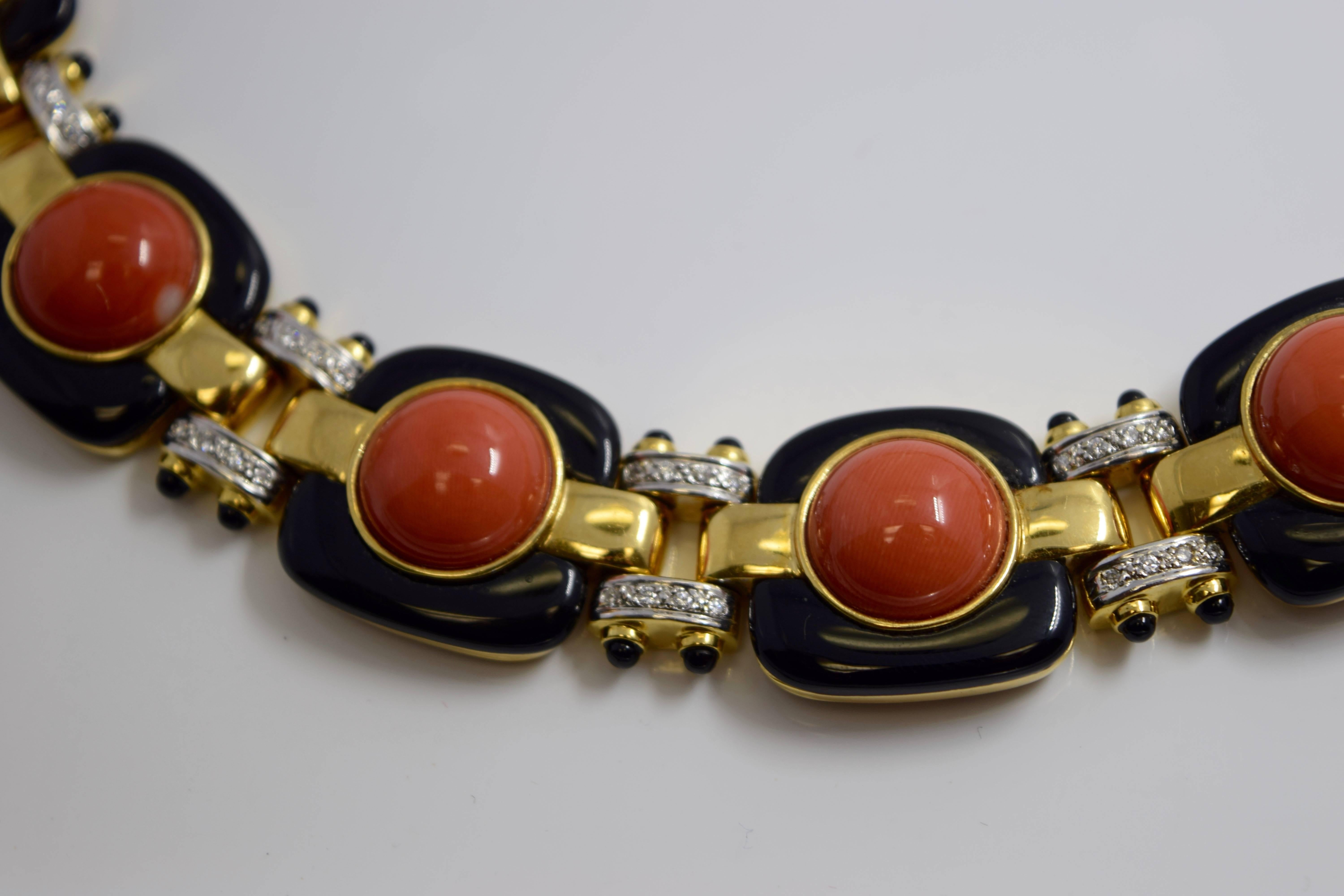 Coral Onyx DiamondGold Necklace Bracelet  and Earring 3 Piece Set For Sale 4