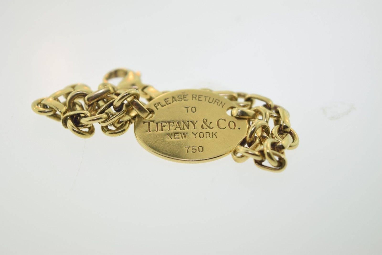 Tiffany & Co. 'Return to Tiffany' Bracelet

Metal: 18k Yellow Gold

Length: 7 3/8”, you can adjust the bracelet to fit your wrist by moving the lobster clasp to any link on the bracelet

Weight: approx. 20 g

Hallmarked: “Please return to