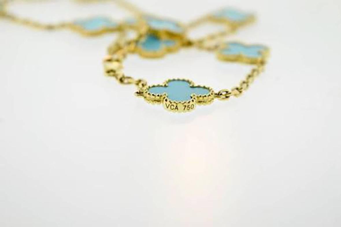 Van Cleef & Arpels Turquoise Alhambra 10 Motif Necklace In Excellent Condition For Sale In Miami, FL