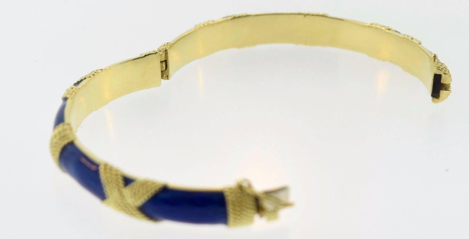 Vintage CARTIER Blue Enamel and Gold Bangle In Excellent Condition For Sale In Miami, FL