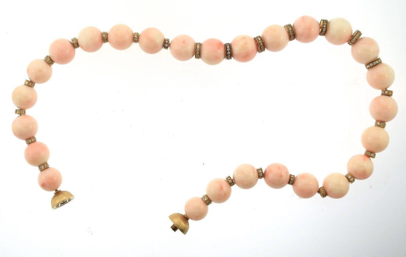 Angel Skin Coral and Yellow Gold Necklace with Diamonds For Sale 1