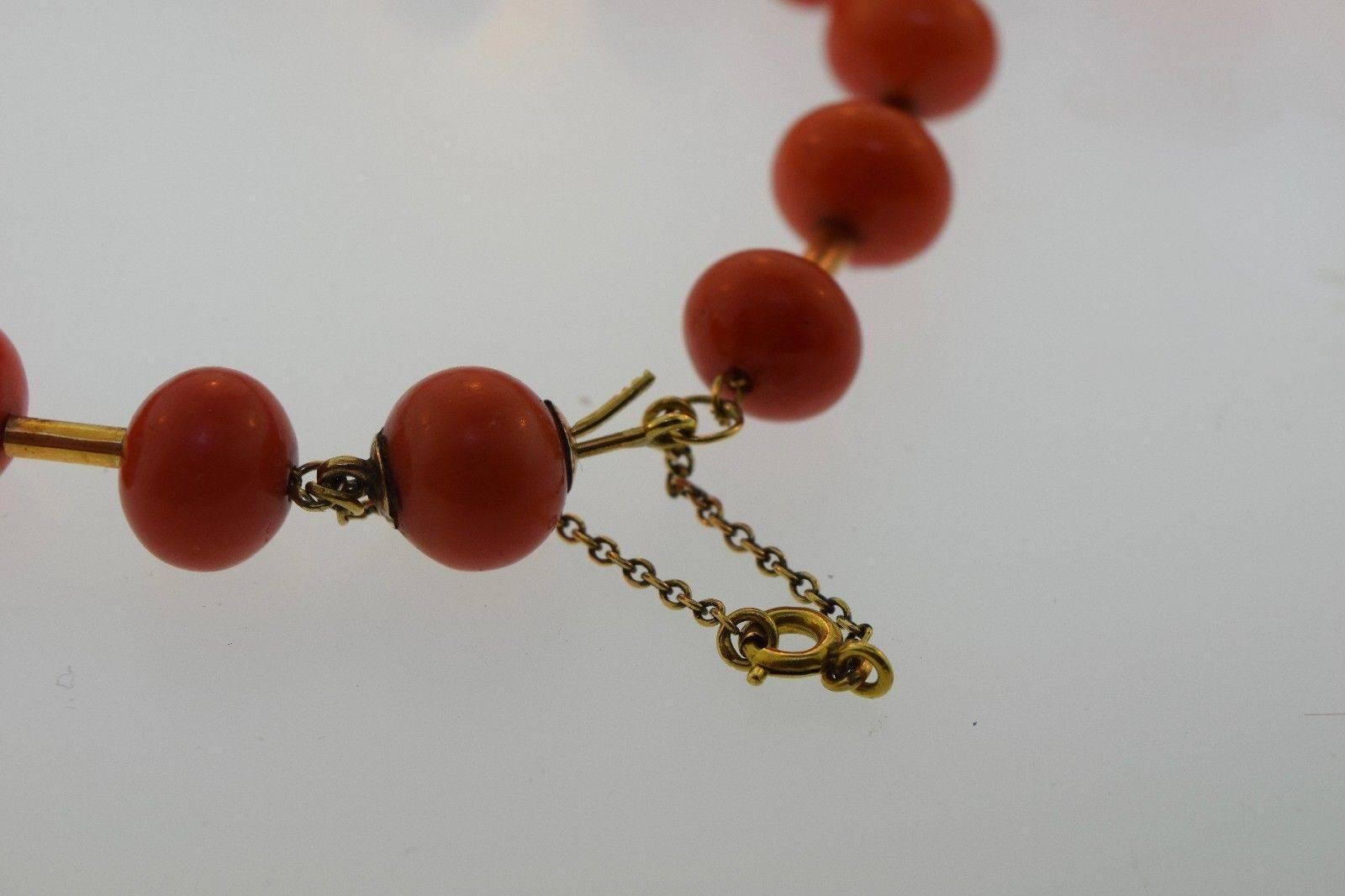 Red Coral Yellow Gold Long Chain Bead Necklace In Excellent Condition For Sale In Miami, FL