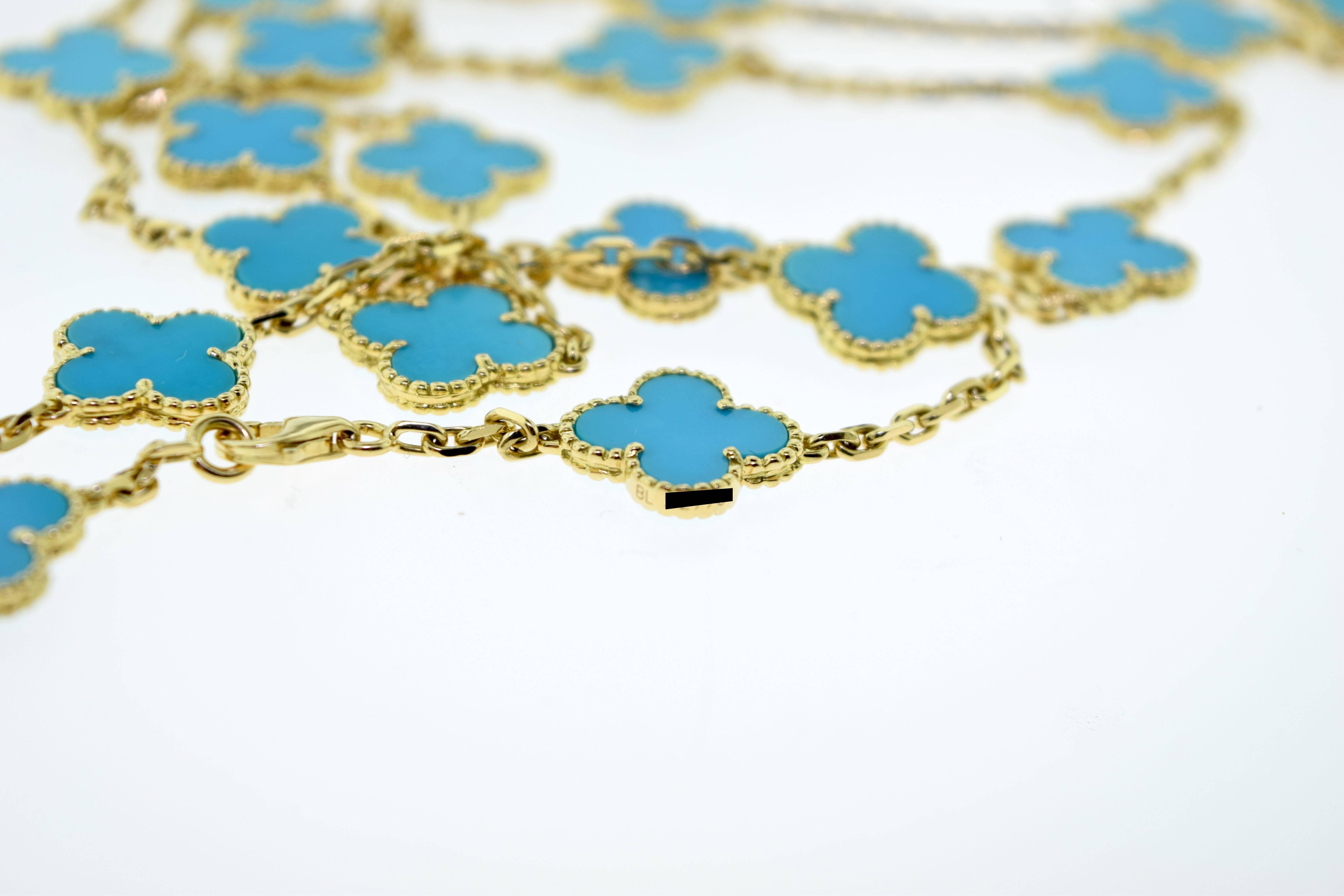 Van Cleef & Arpels Yellow Gold Turquoise 20 Motif Vintage Alhambra Necklace In Excellent Condition For Sale In Miami, FL