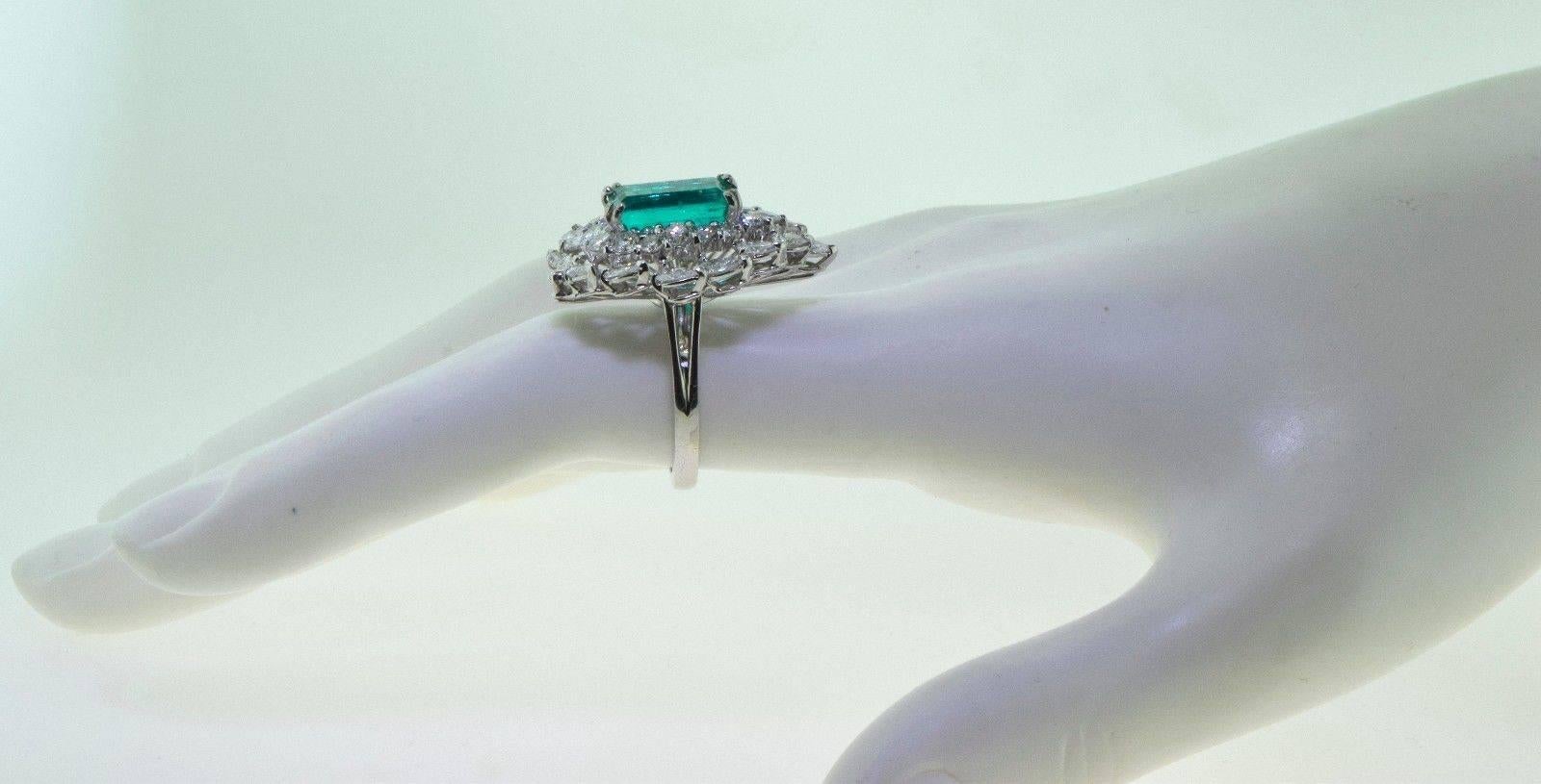 Large Insignificant Colombian Emerald and Diamond Ring with AGL Certificate In Excellent Condition For Sale In Miami, FL