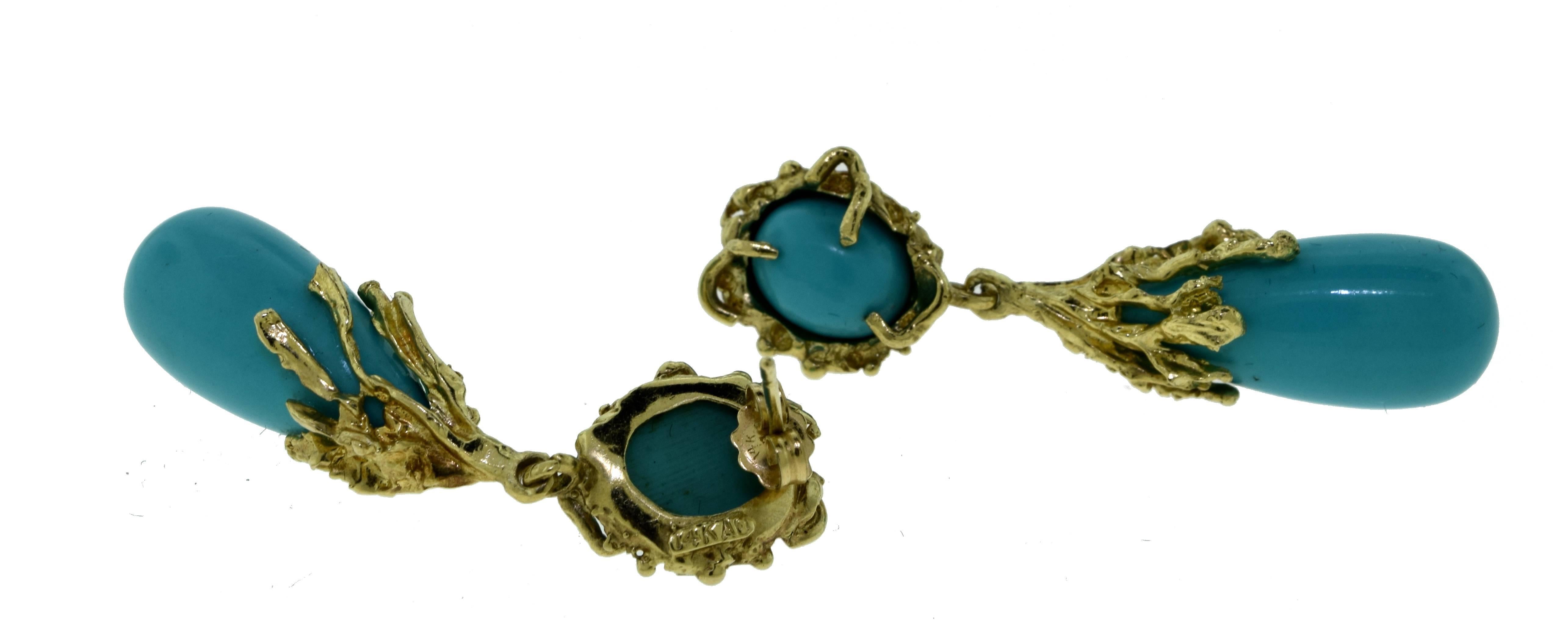 Vintage Natural Turquoise and Yellow Gold Drop Earrings In Excellent Condition For Sale In Miami, FL