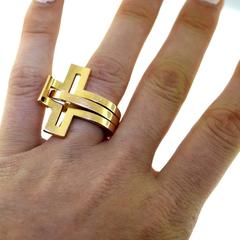 Vintage Roger Dubuis "Follow Me" Wave 18 Karat Yellow Gold Cross Ring