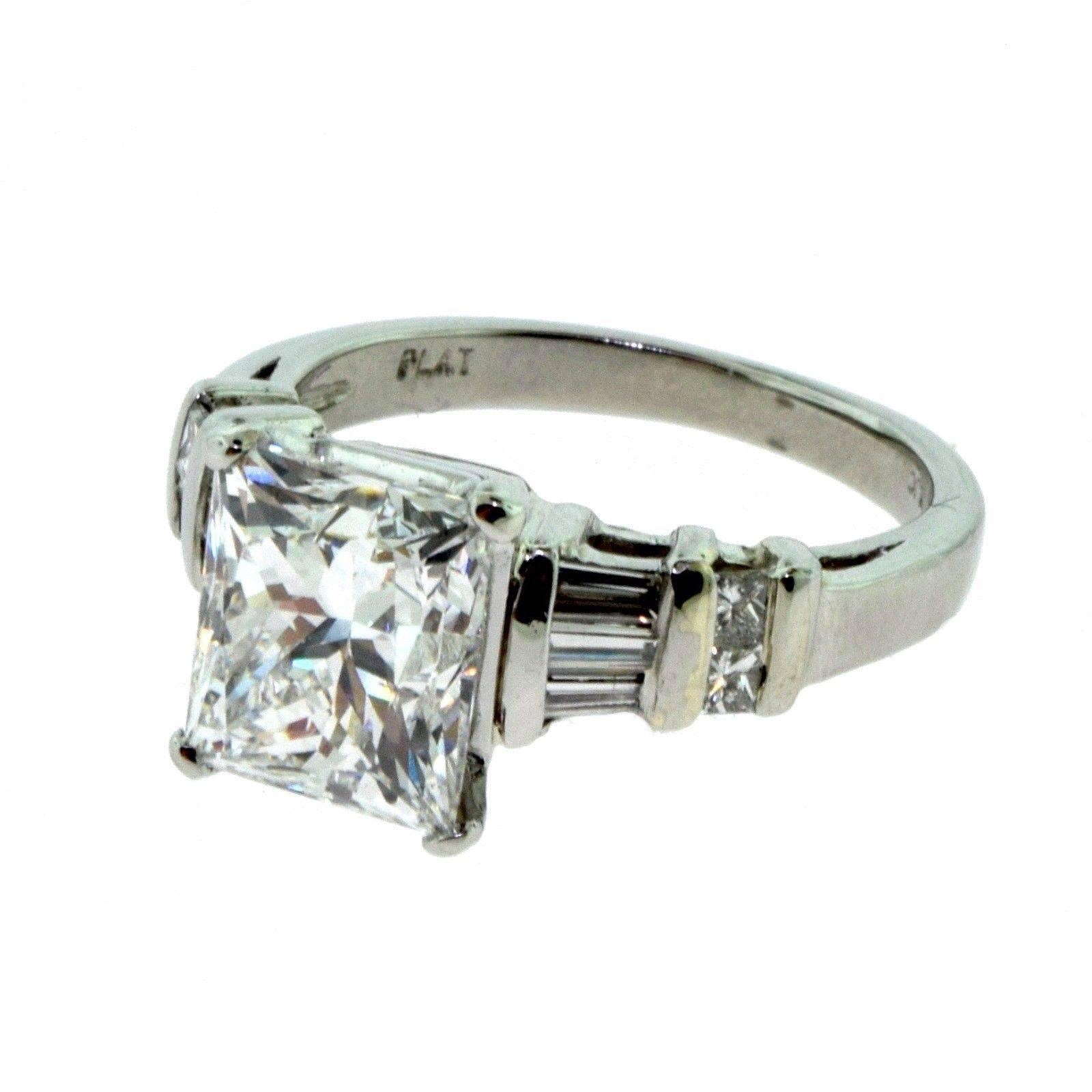 Women's or Men's Princess Cut 3.01 Carat Diamond Engagement Platinum Ring, GIA Certified For Sale