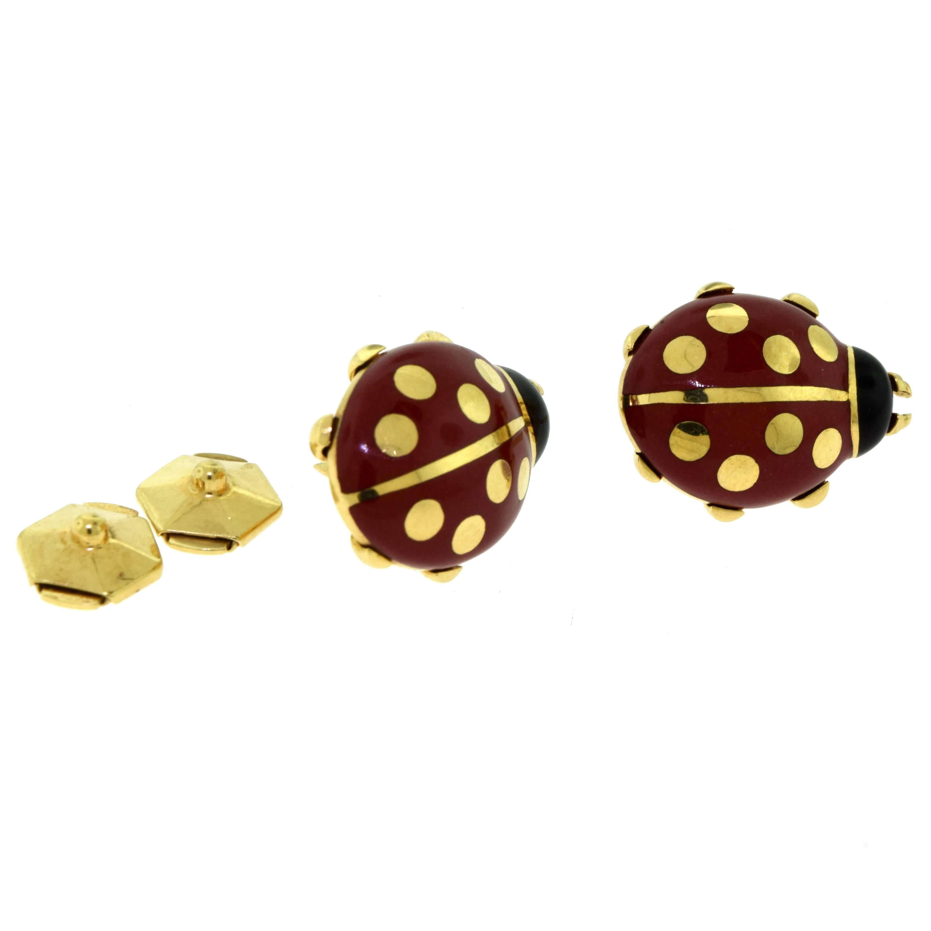 Vintage Cartier Ladybug 18 Karat Yellow Gold Brooch, Two-Piece Brooch Set In Excellent Condition For Sale In Miami, FL