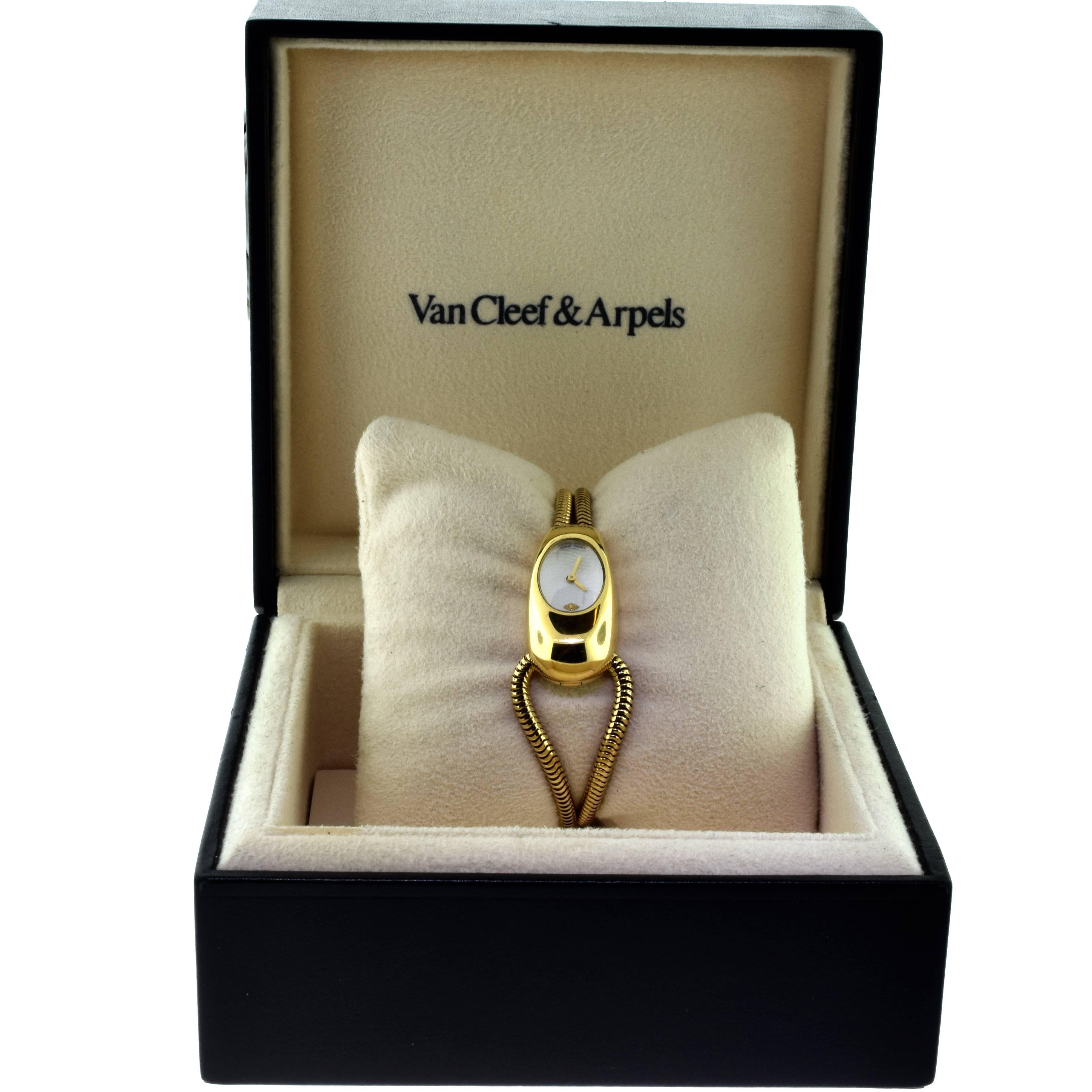 Van Cleef & Arpels Cadenas Serties Yellow Gold Snake Bracelet Wristwatch 4