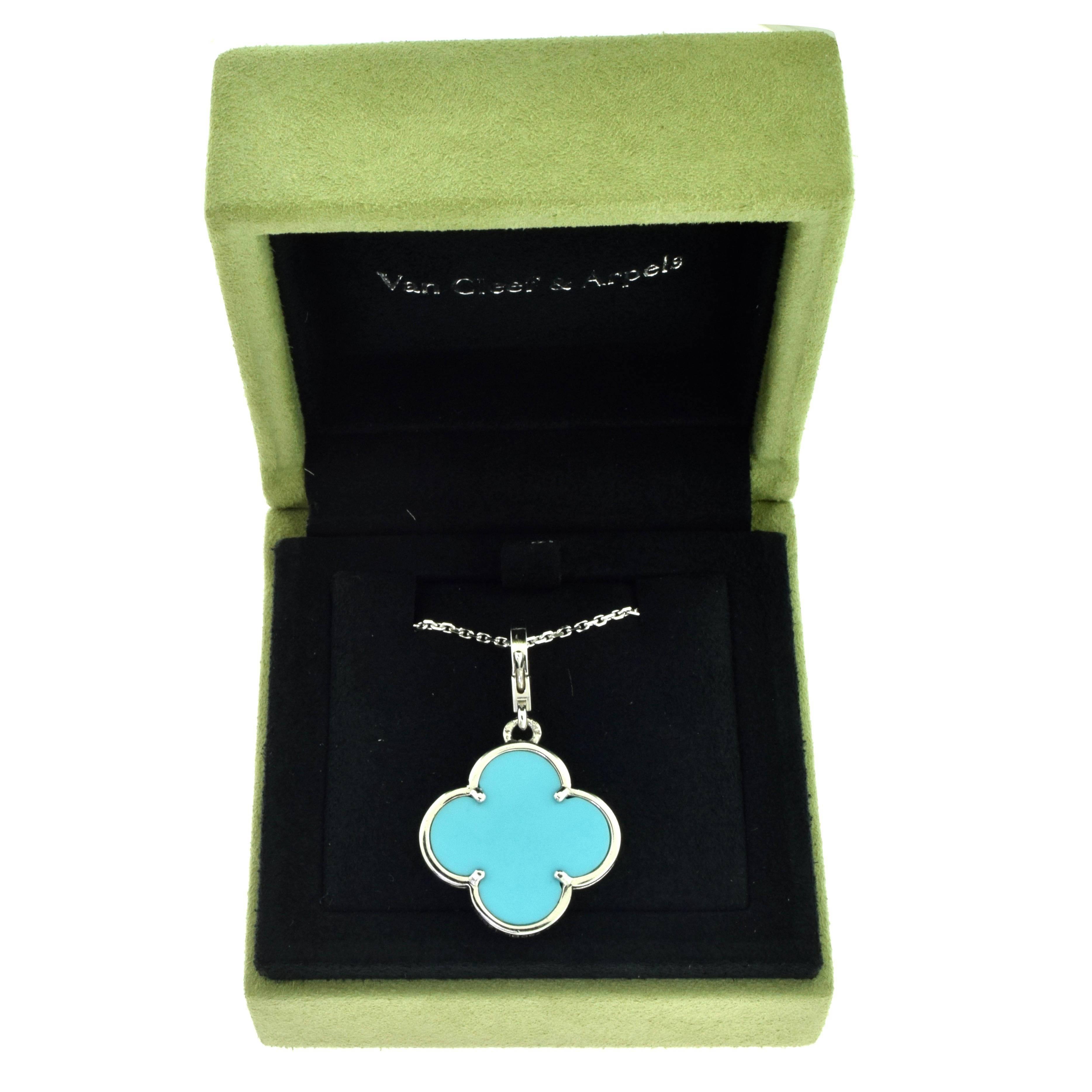 Van Cleef & Arpels Lg. Magic Alhambra Turquoise Pendant in White Gold, Chain In Excellent Condition In Miami, FL