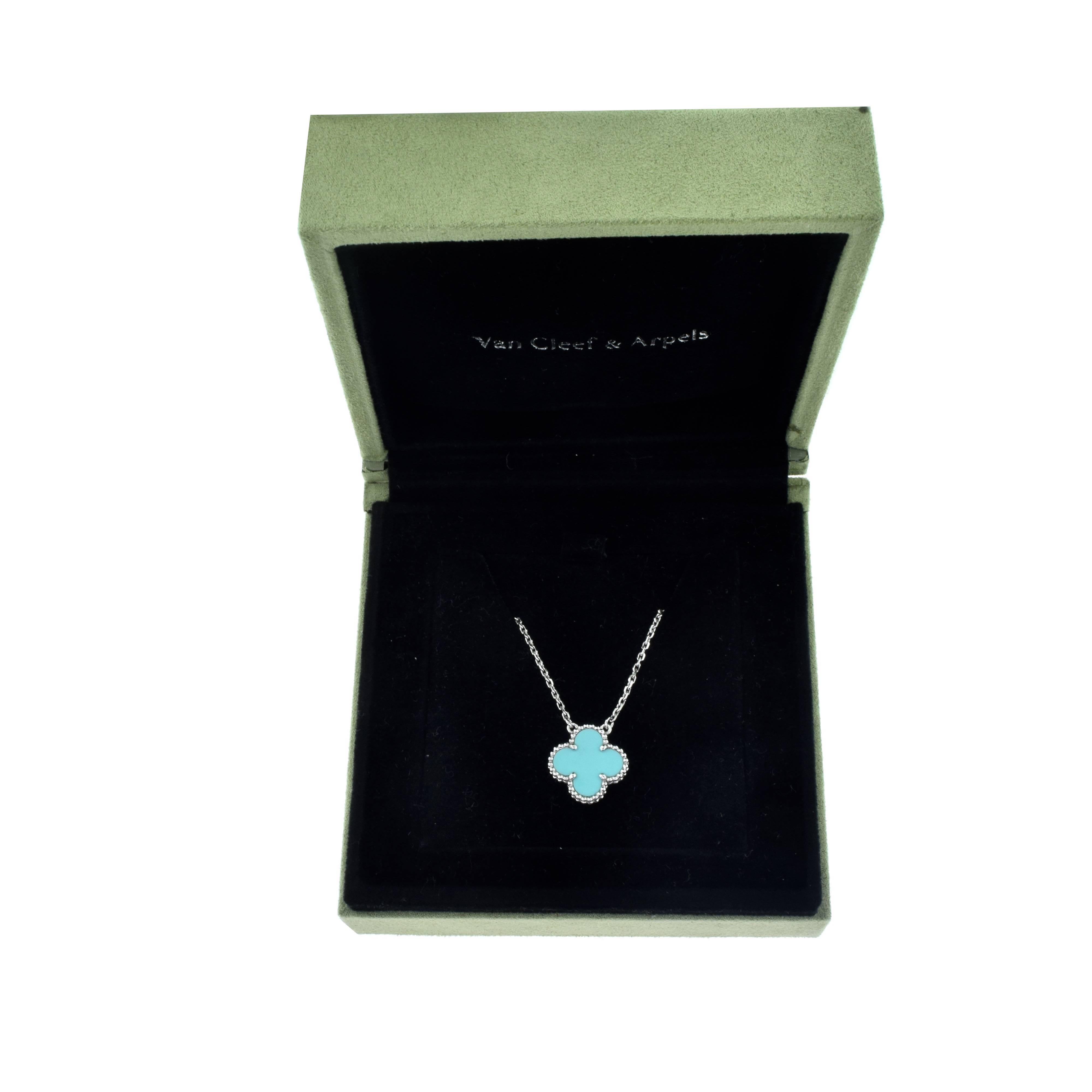 Women's or Men's Van Cleef & Arpels Vintage Alhambra Turquoise Single Motif Necklace, White Gold For Sale