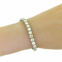 Diamond Tennis Bracelet, 30 Total Carat, Round Brilliant Cut in Platinum