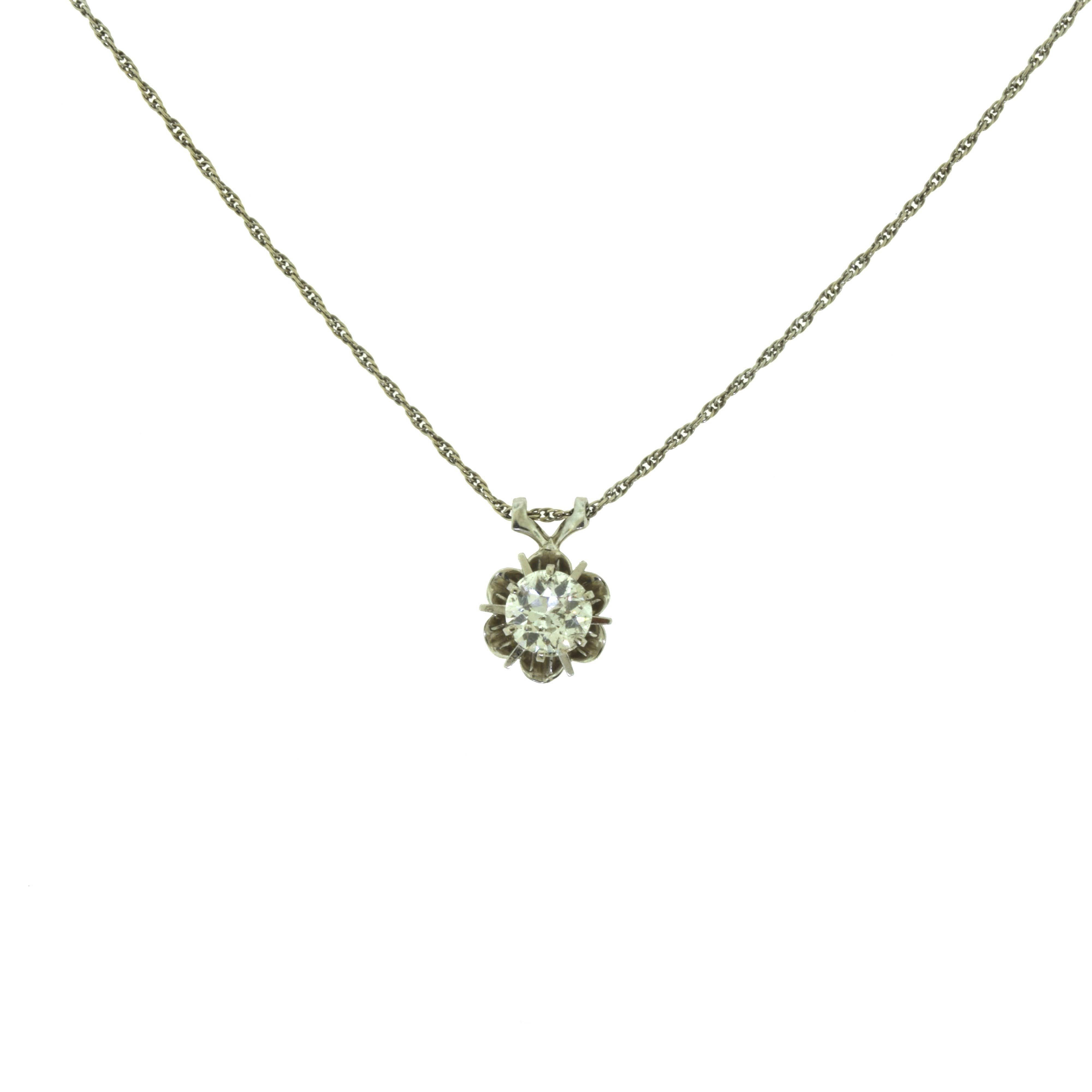 Vintage Solitaire Diamond White Gold Flower Pendant Necklace For Sale