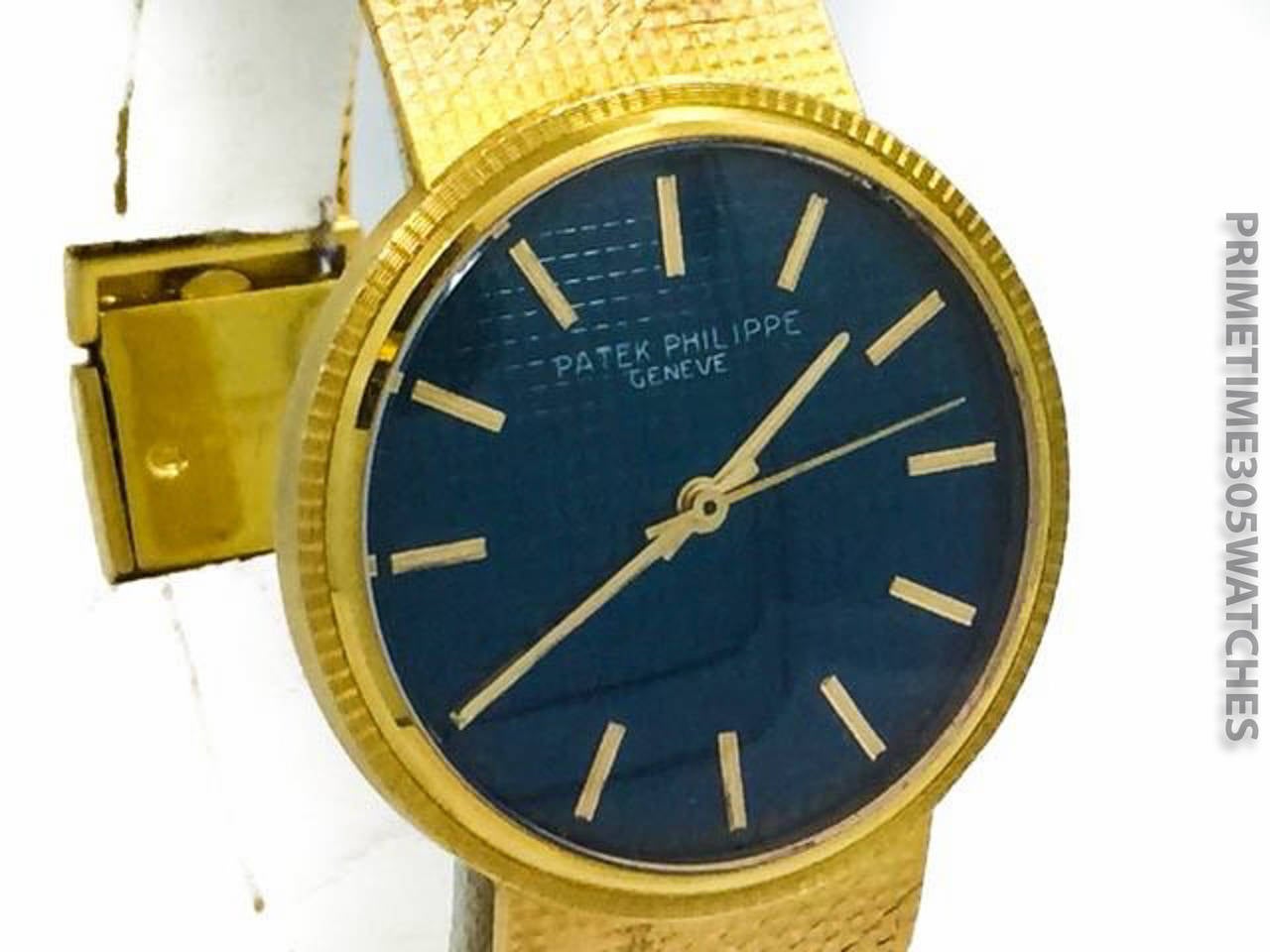 Mens Patek Philippe 18k Yellow Gold Automatic Watch On Bracelet, Ref 3563/3 In Good Condition In Miami, FL
