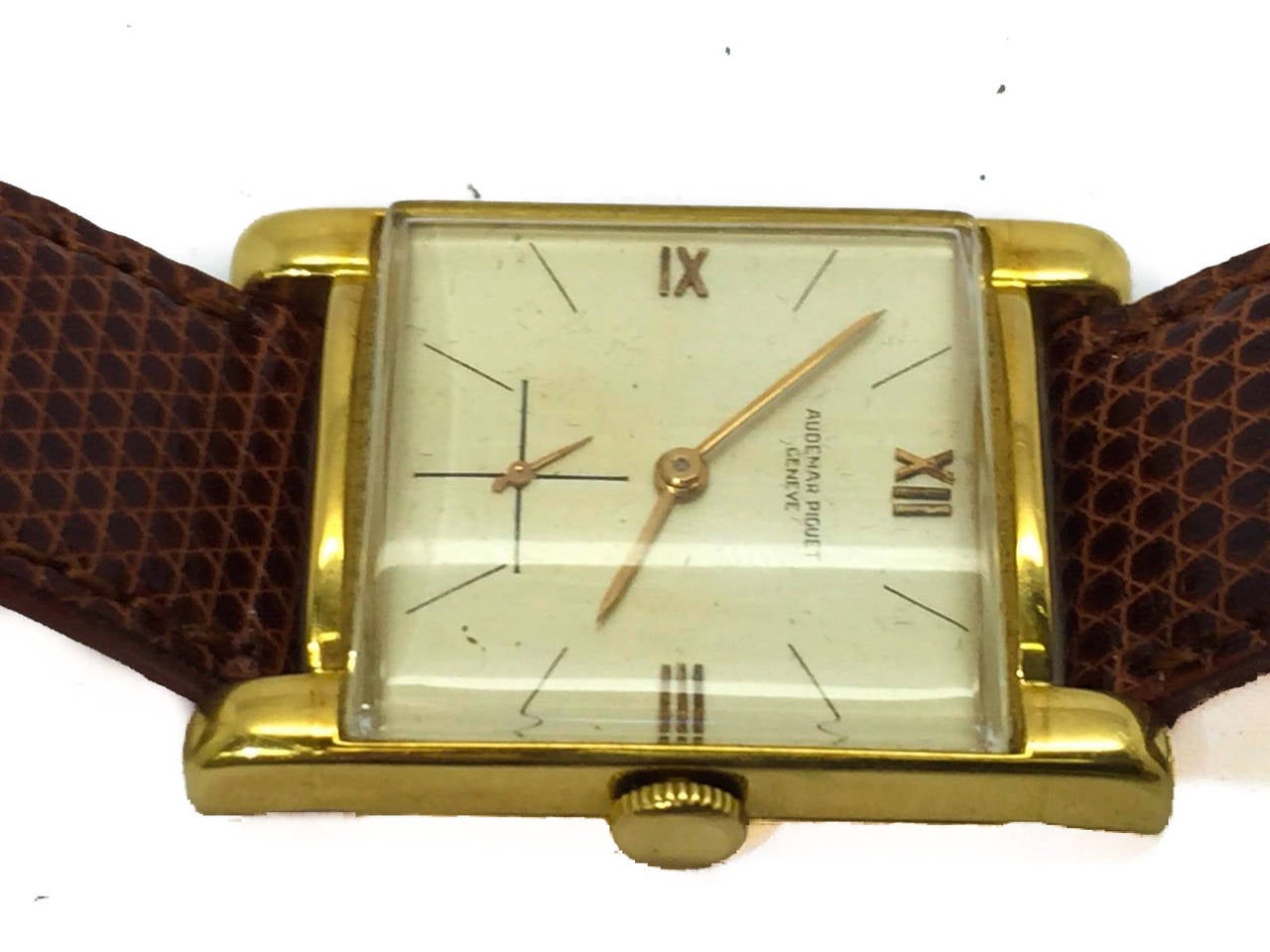 Modern Audemars Piguet Yellow Gold Rectangular Wristwatch