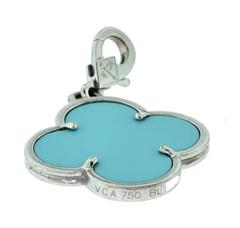 Van Cleef & Arpels Magic Alhambra 18 Karat Gold Turquoise Pendant Single Motif