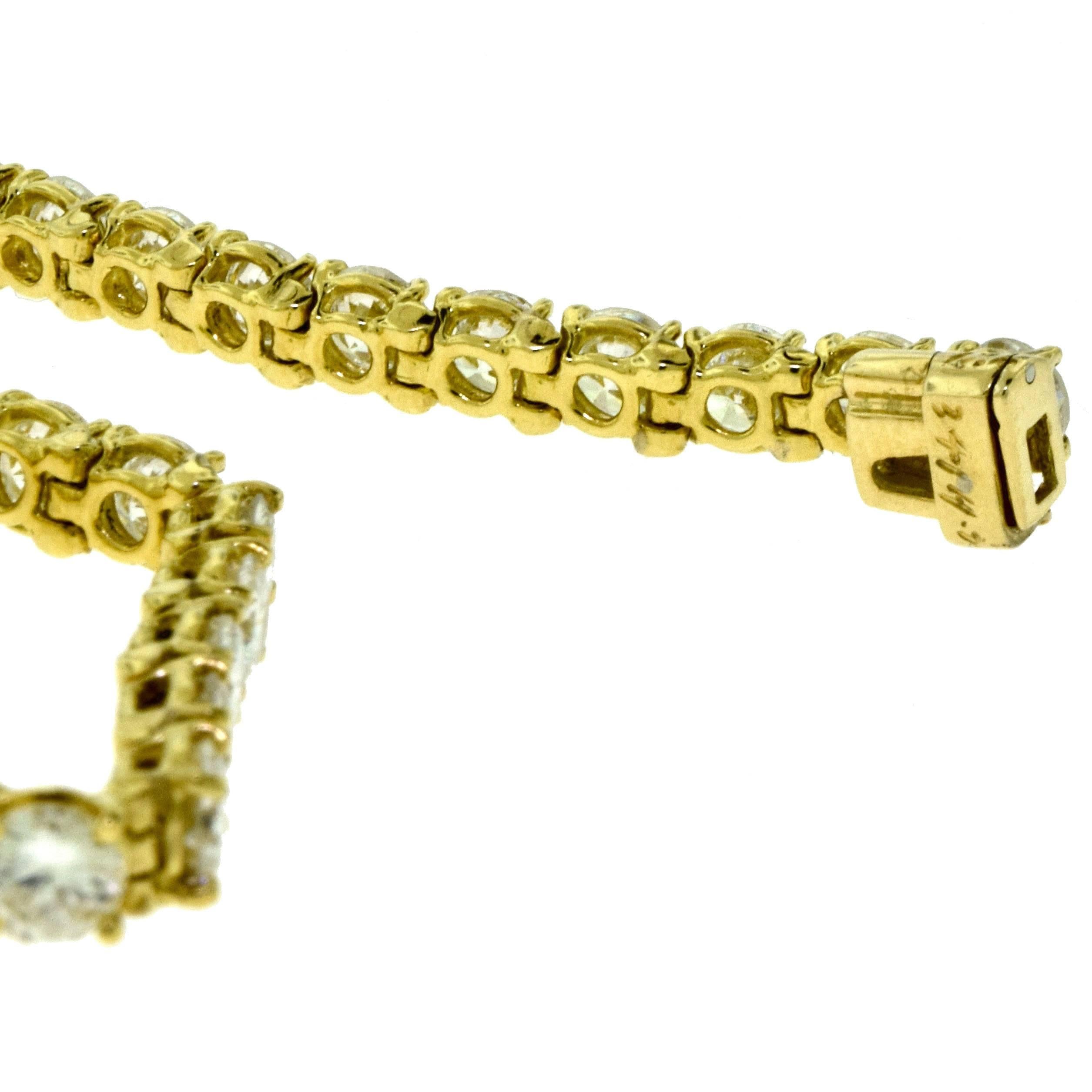 Van Cleef & Arpels 9 Carat Diamond 18 Karat Yellow Gold Tennis Bracelet For Sale 1