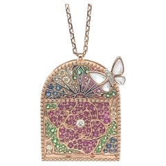 Collier en or rose 18K avec papillon et saphir de jardin