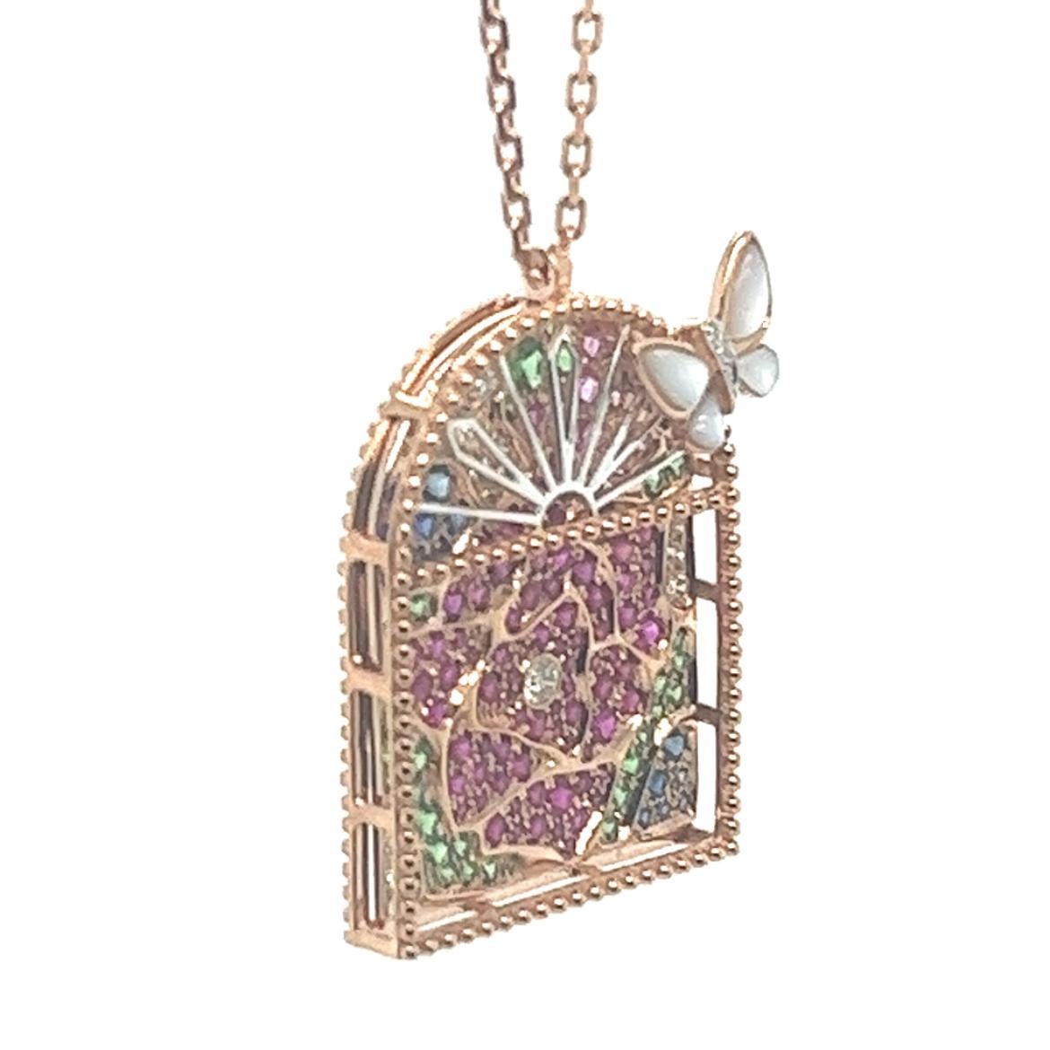 Moderne Collier en or rose 18K avec papillon et saphir de jardin en vente