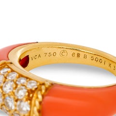 Bague Van Cleef & Arpels en or jaune 18 carats, avec corail des Philippines et diamants