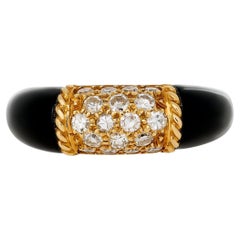 Van Cleef and Arpels 18K Yellow Gold Philippine Black Onyx and Diamond Ring