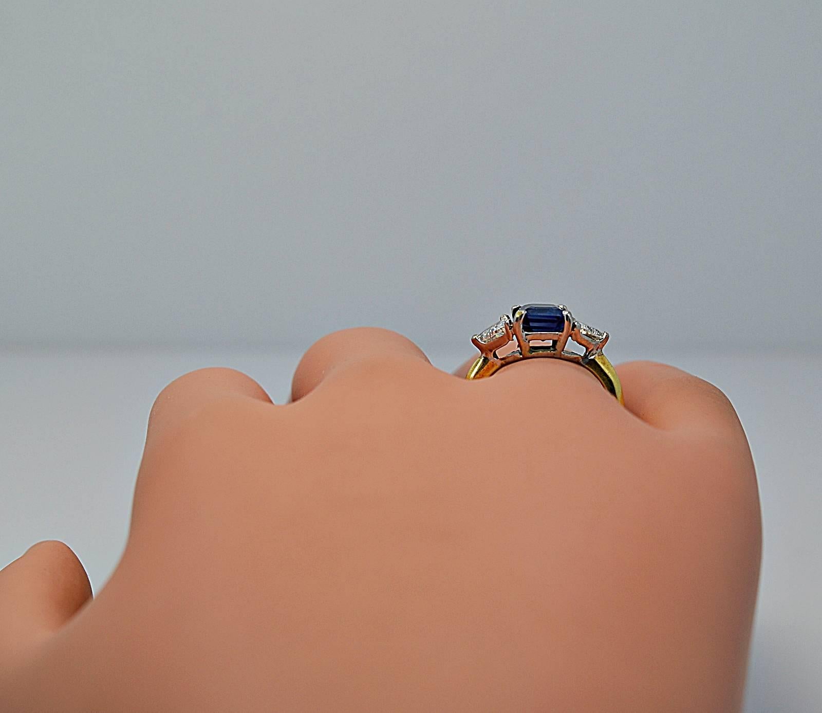 Women's or Men's Sapphire Diamond Gold Engagement Ring