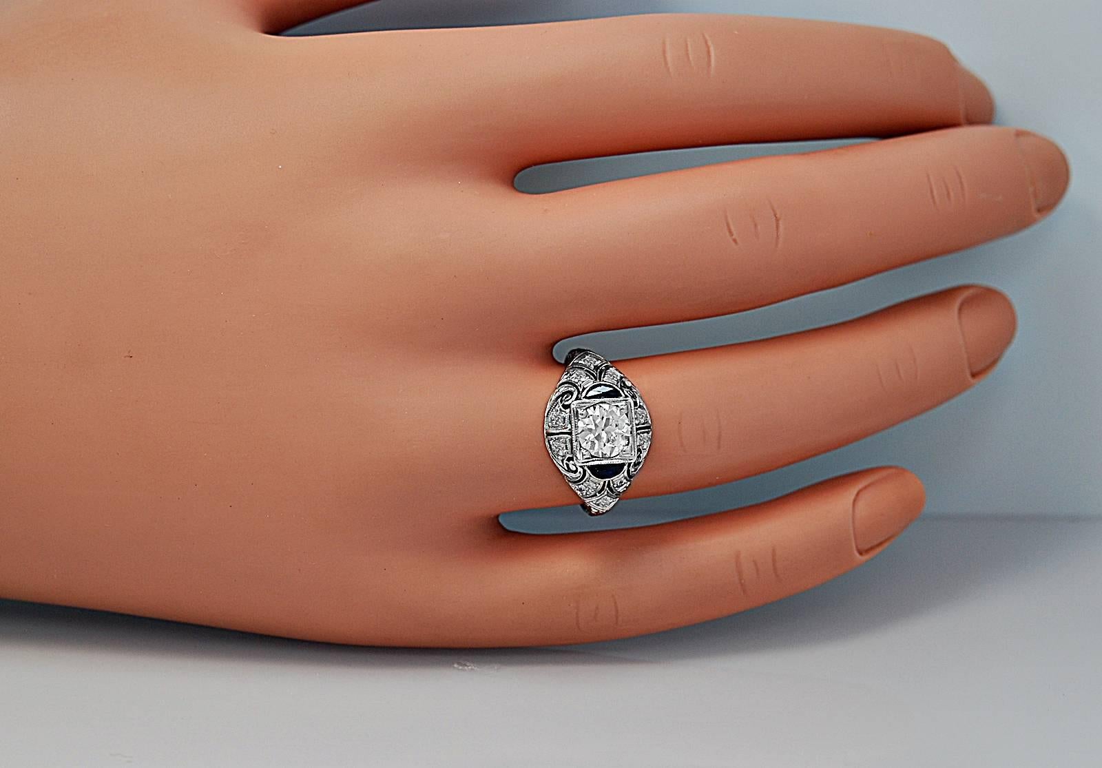 Art Deco .90 Carat Diamond Platinum Engagement Ring  In Excellent Condition In Tampa, FL