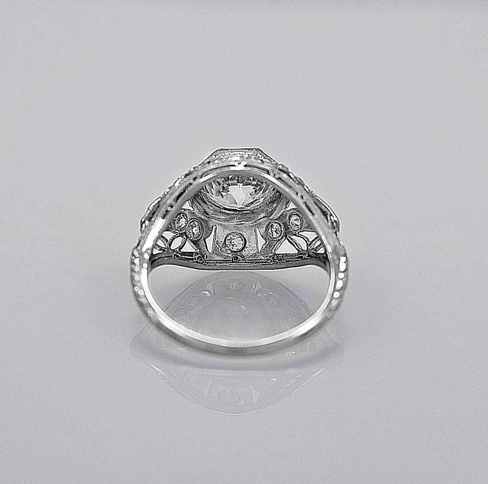Art Deco Antique 1.90 Carat Diamond Platinum Engagement Ring 