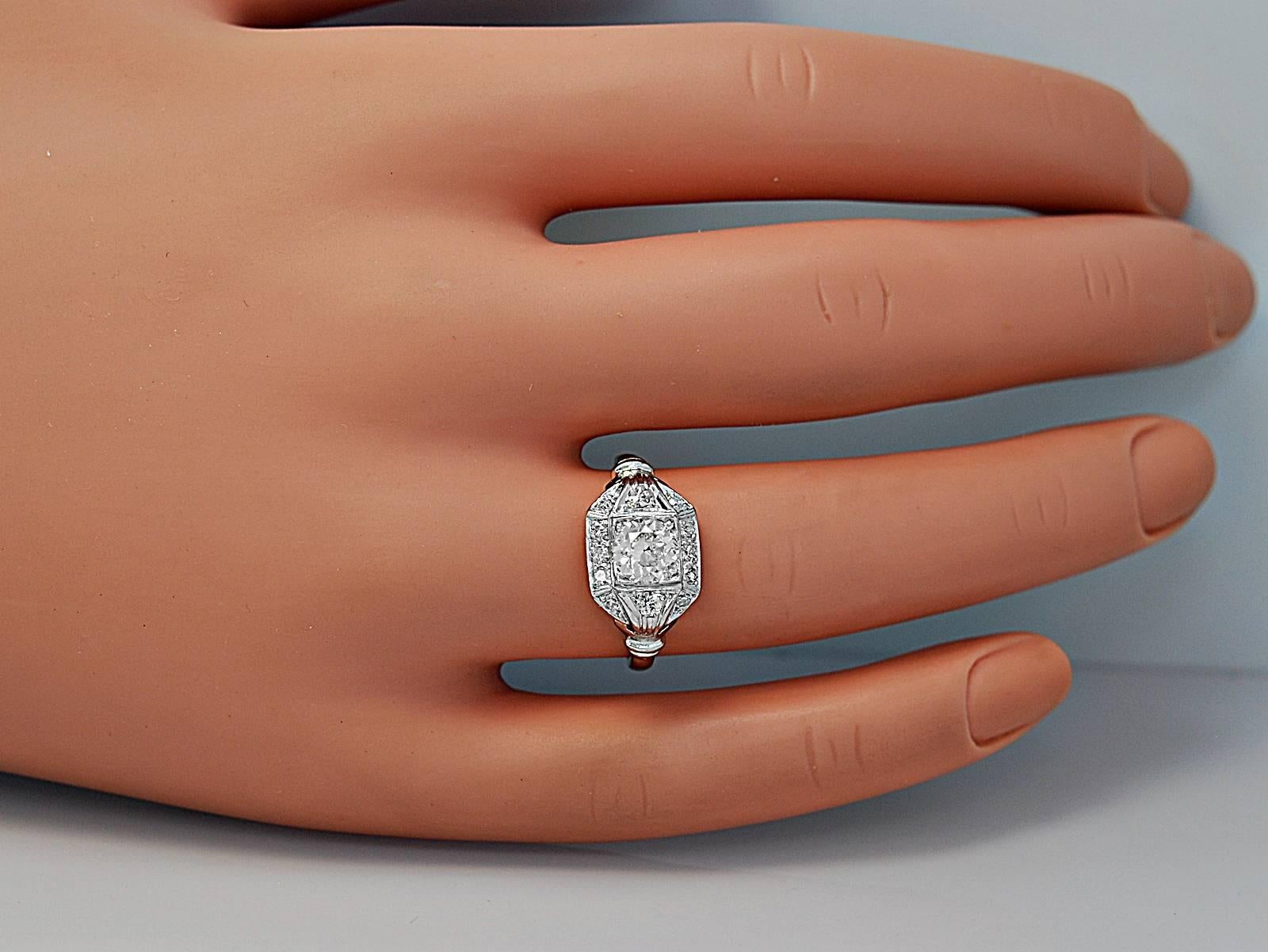 Antique Art Deco Diamond Platinum Engagement Ring In Excellent Condition In Tampa, FL