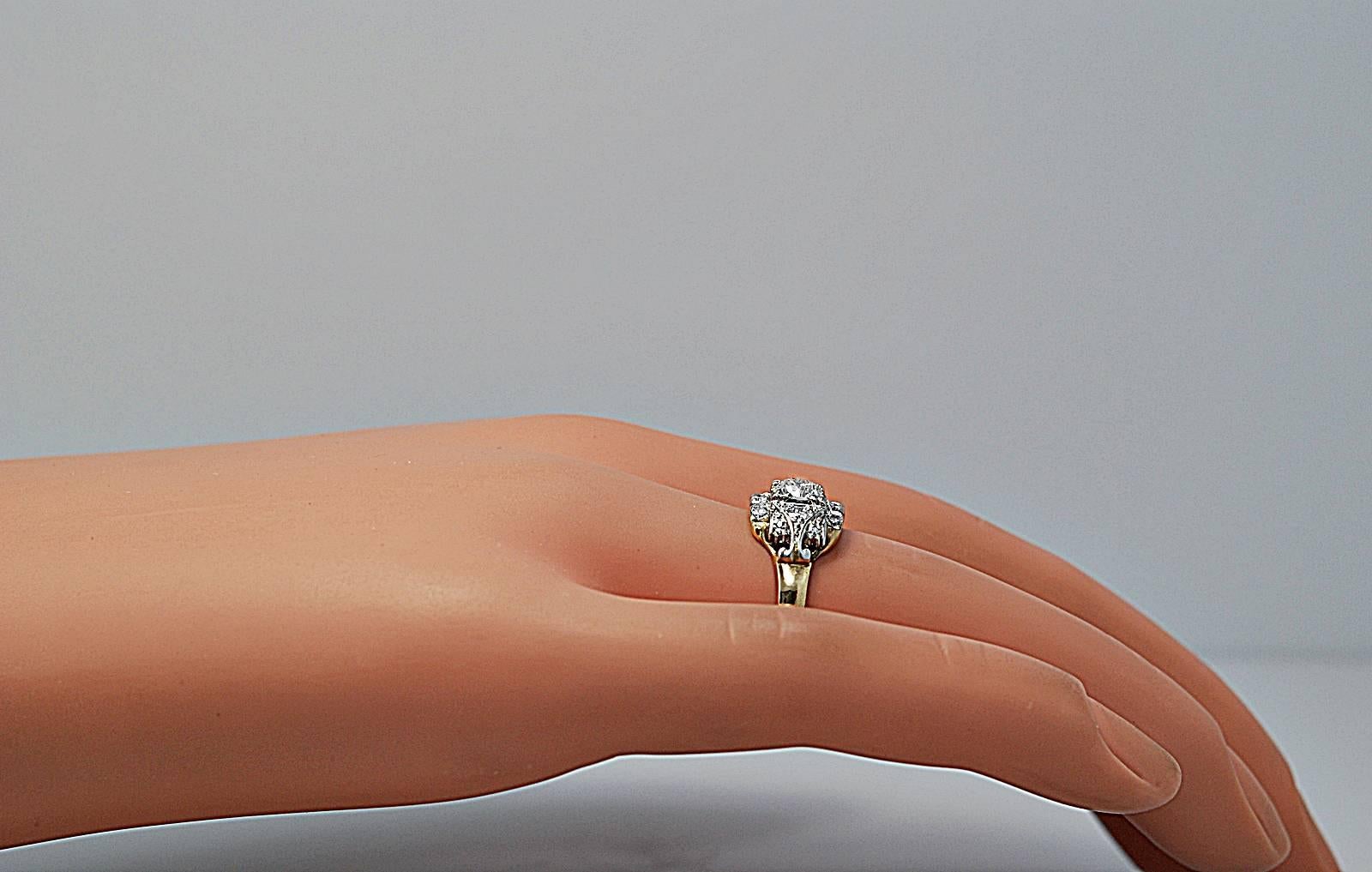 Women's or Men's Art Deco .40 Carat Diamond Gold Platinum Engagement Ring For Sale