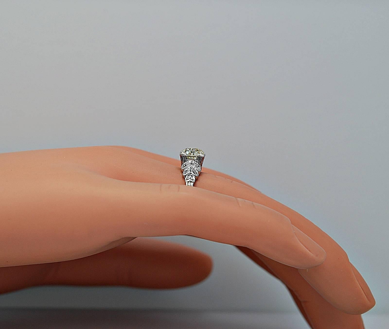 Women's or Men's Art Deco 1.35 Carat Diamond Platinum Engagement Ring