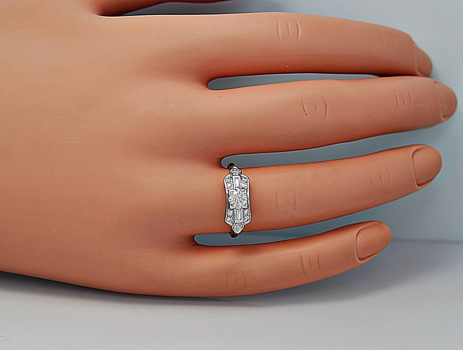 Art Deco .33 Carat Diamond Platinum Engagement Ring  In Excellent Condition In Tampa, FL